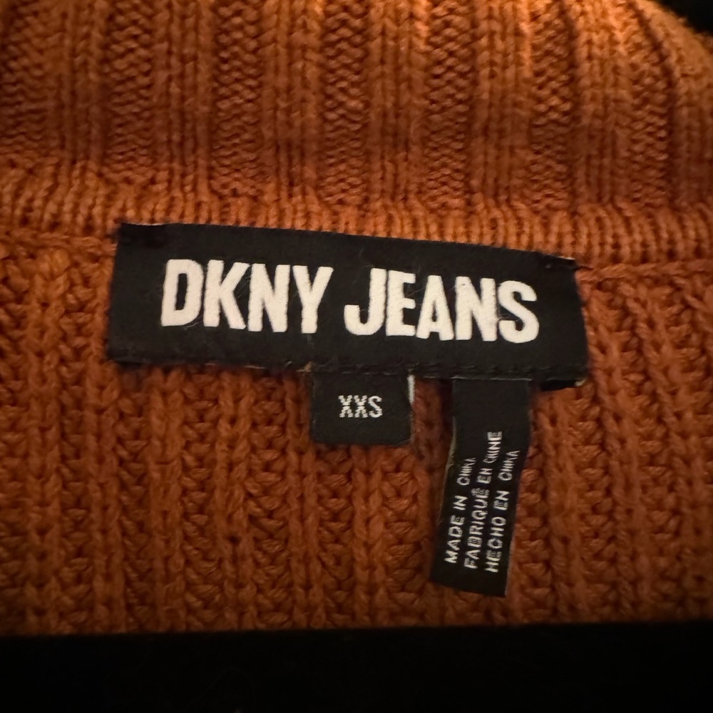 DKNY Women's V-Neck Cable-Knit Long-Sleeve Sweater - Picture 2 of 3